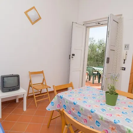 Degli Ulivi Villa Mattinata